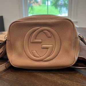 Gucci Pebbled Calfskin Small Soho Disco Bag Camelia